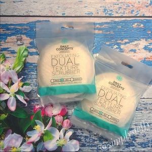 Daily Concepts Exfoliating Body Scrubber Set NEW